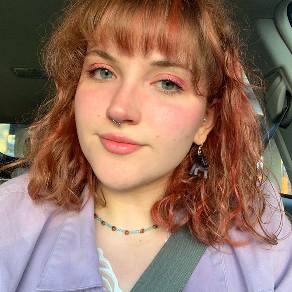 Meet your Posher, Dani - Picture 3 of 6